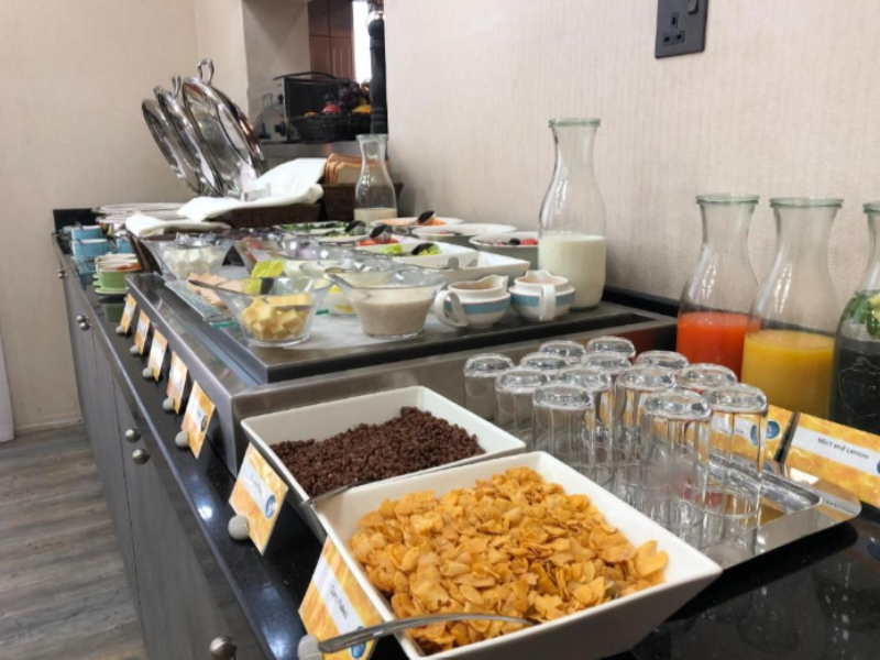 TIME Express Hotel Al Khan - Restoran