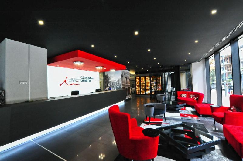 Hotel & SPA Ciudad de Binefar - Lobi