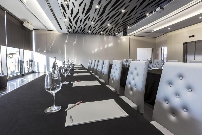 Hotel & SPA Ciudad de Binefar - Toplantı