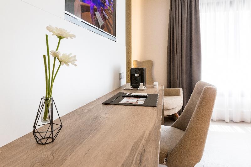 Hotel & SPA Ciudad de Binefar - Oda