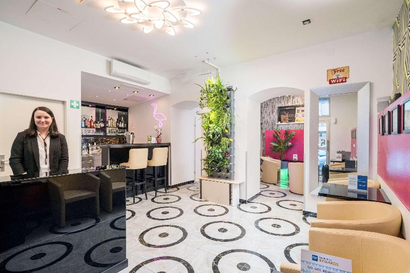 Best Western Plus Celebrity Suites - Lobi