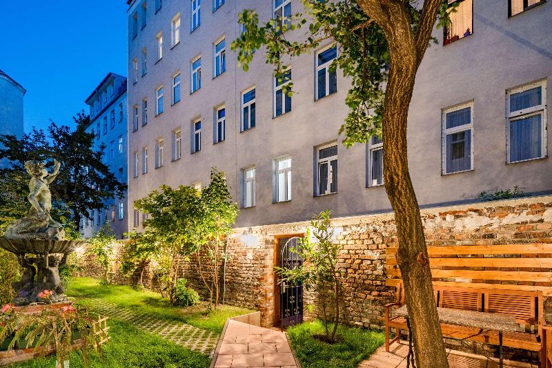 Best Western Plus Celebrity Suites - Genel