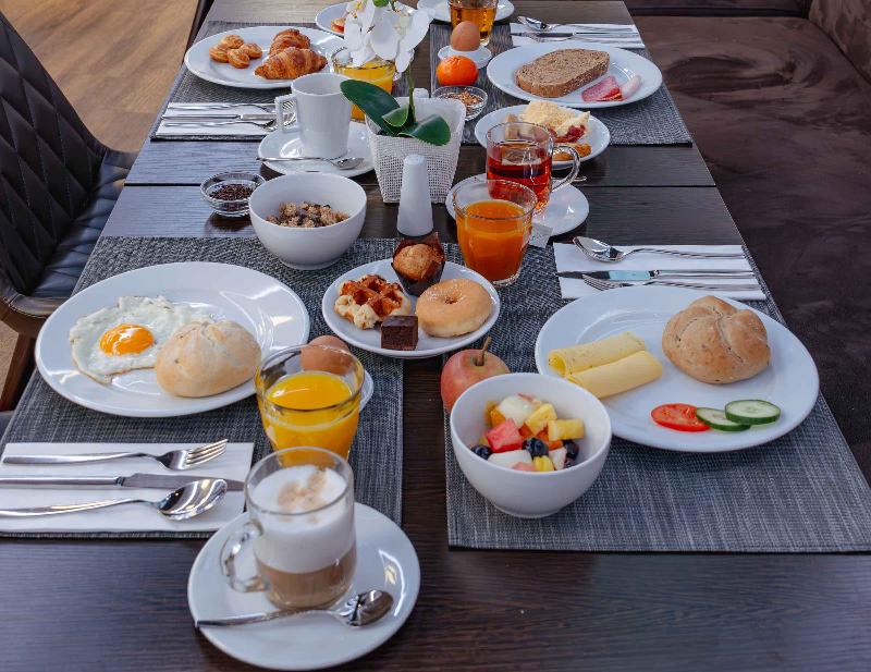 Plaza Premium Den Haag City Center - Restoran