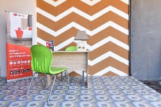 RedDoorz Plus near Jalan Imam Bonjol Denpasar fotoÄŸrafÄ±