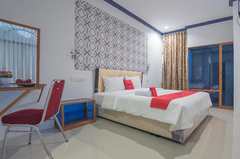RedDoorz near RSUD Embung Fatimah Batam - Oda