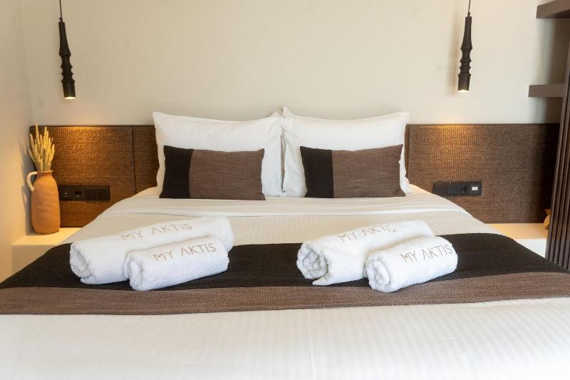 My Aktis Luxury Suites and Villas - Oda