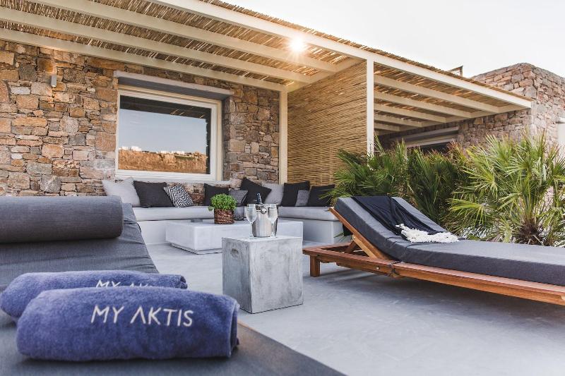 My Aktis Luxury Suites and Villas - Oda