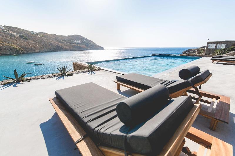 My Aktis Luxury Suites and Villas - Oda