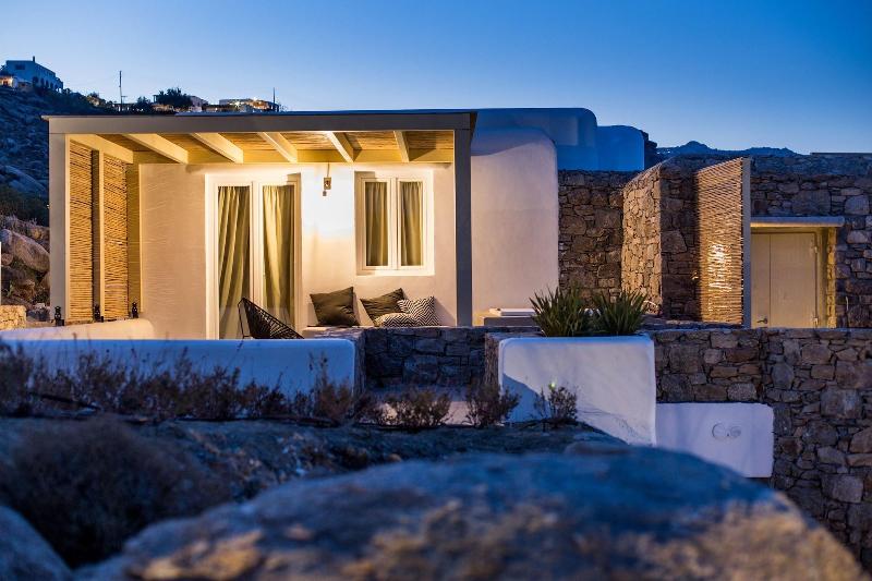 My Aktis Luxury Suites and Villas - Oda