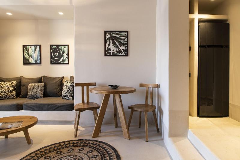 My Aktis Luxury Suites and Villas - Oda