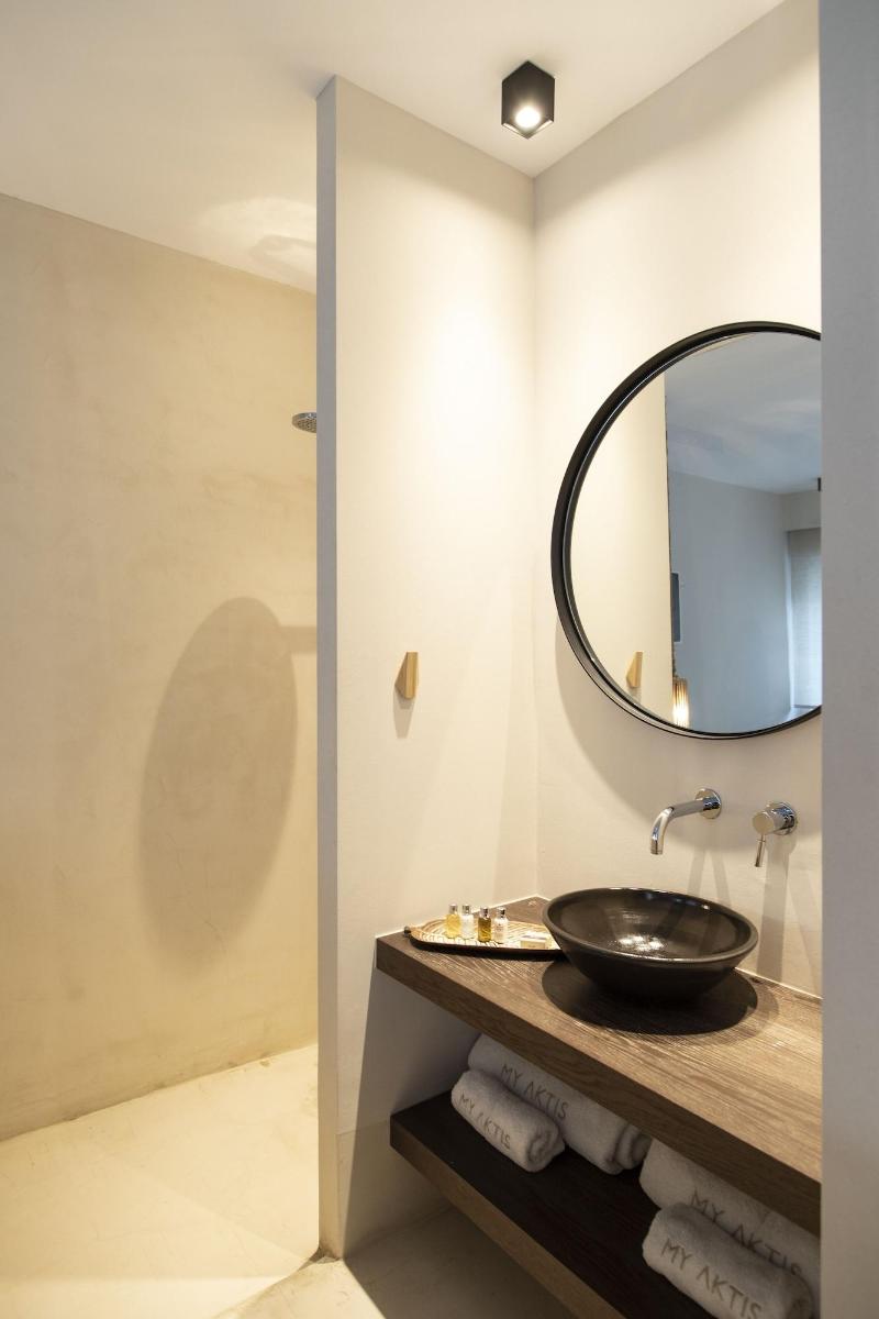 My Aktis Luxury Suites and Villas - Oda