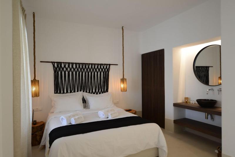 My Aktis Luxury Suites and Villas - Oda