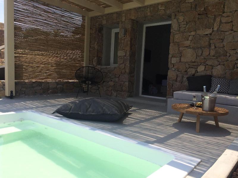 My Aktis Luxury Suites and Villas - Oda