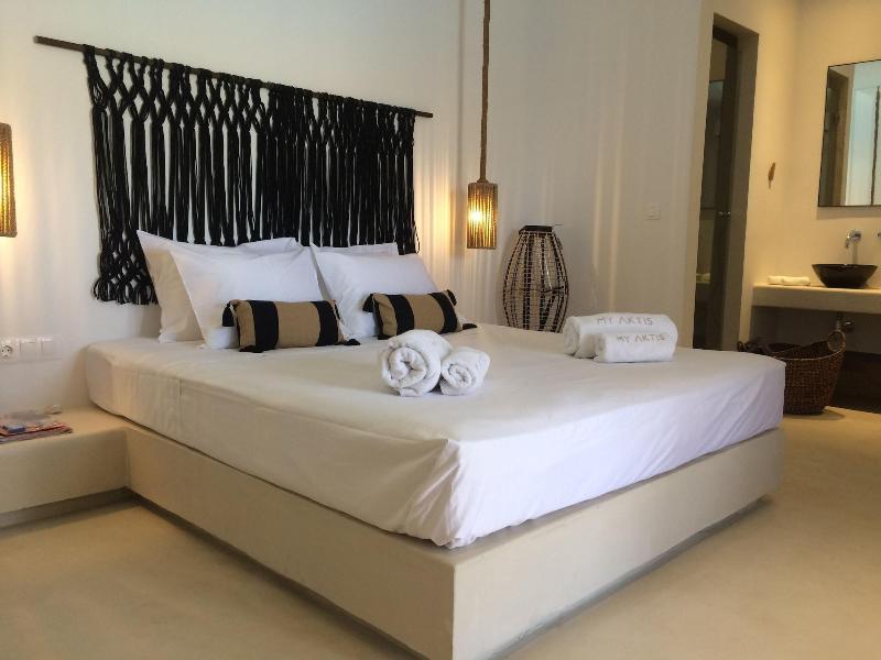 My Aktis Luxury Suites and Villas - Oda