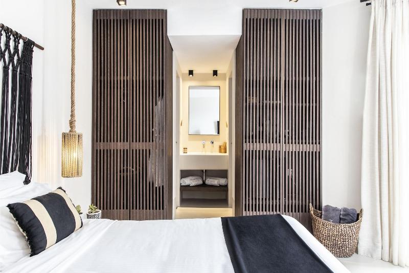 My Aktis Luxury Suites and Villas - Oda
