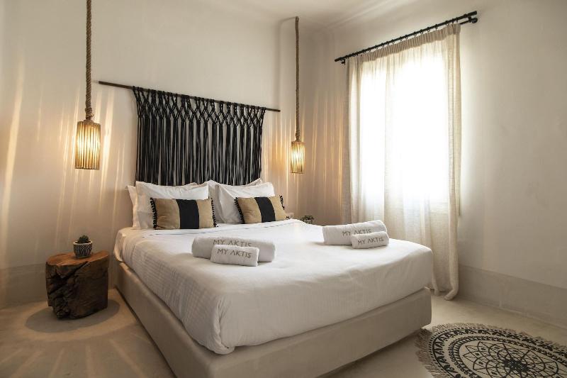 My Aktis Luxury Suites and Villas - Oda