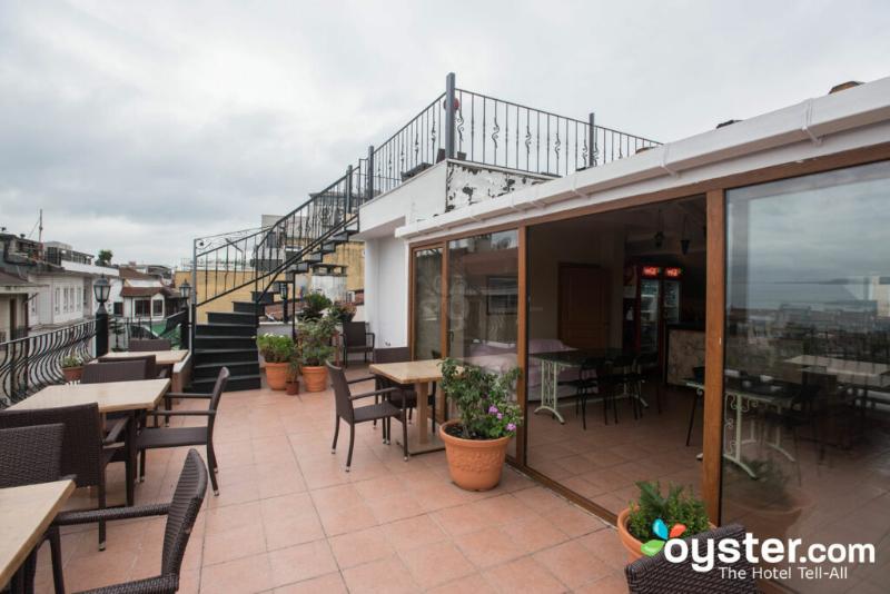 Agora Guesthouse - Teras