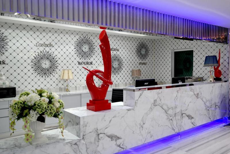 Top High Airport Link Hotel - Lobi