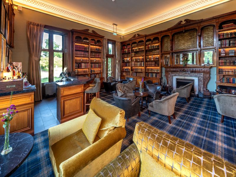Schloss Roxburghe Golf Resort, part of  Hyatt - Bar