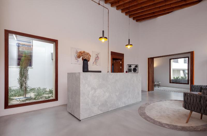 Alinea Suites Limassol Center - Lobi