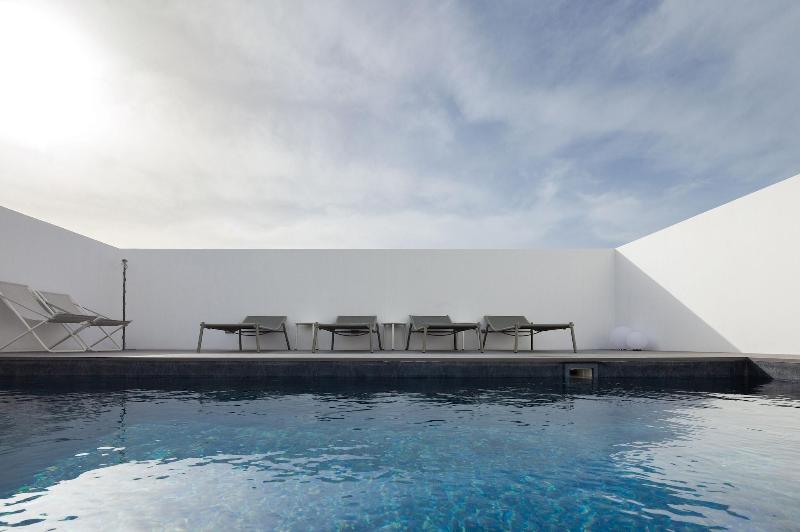 Alinea Suites Limassol Center - Genel