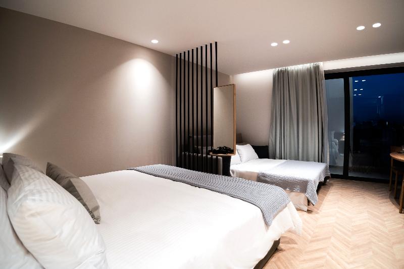 Alinea Suites Limassol Center - Oda