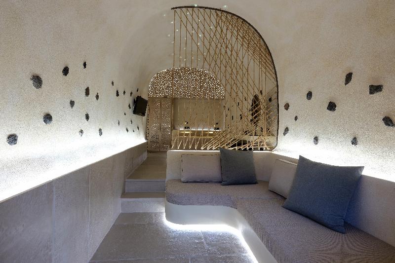 Andronikos Canaves - Oda