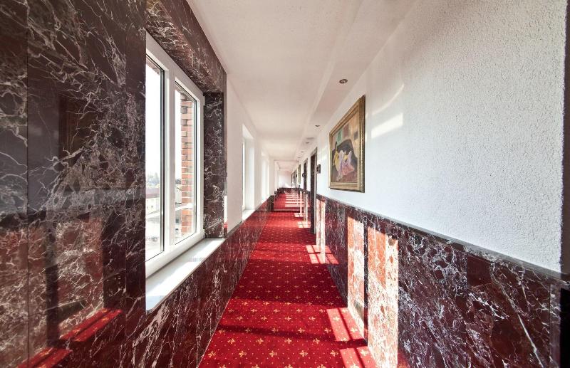 Novum Hotel Excelsior Dortmund - Lobi