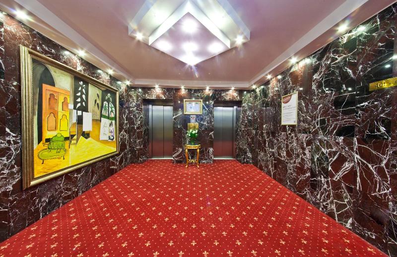 Novum Hotel Excelsior Dortmund - Lobi