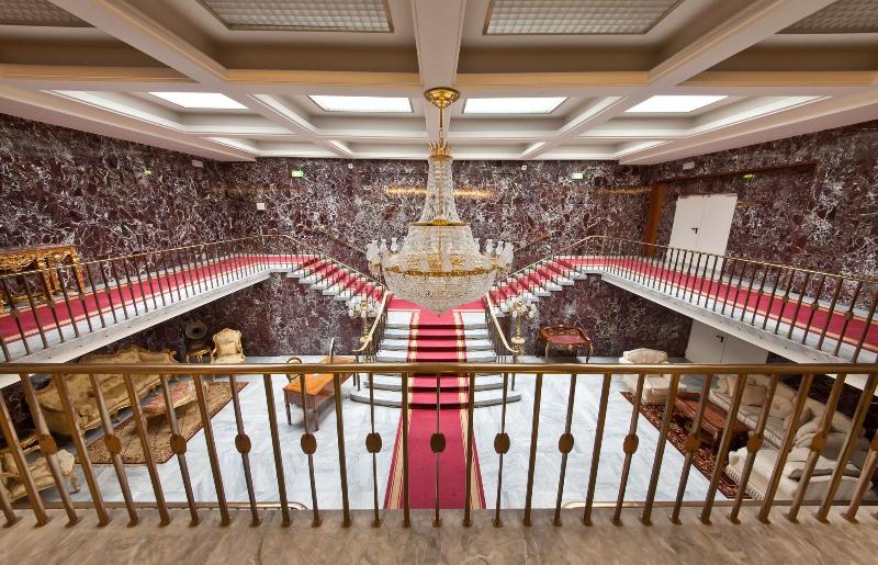 Novum Hotel Excelsior Dortmund - Lobi
