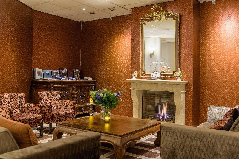 Golden Tulip Tjaarda Oranjewoud - Lobi