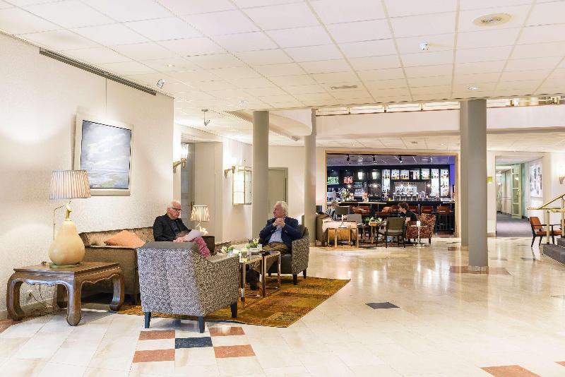 Golden Tulip Tjaarda Oranjewoud - Lobi