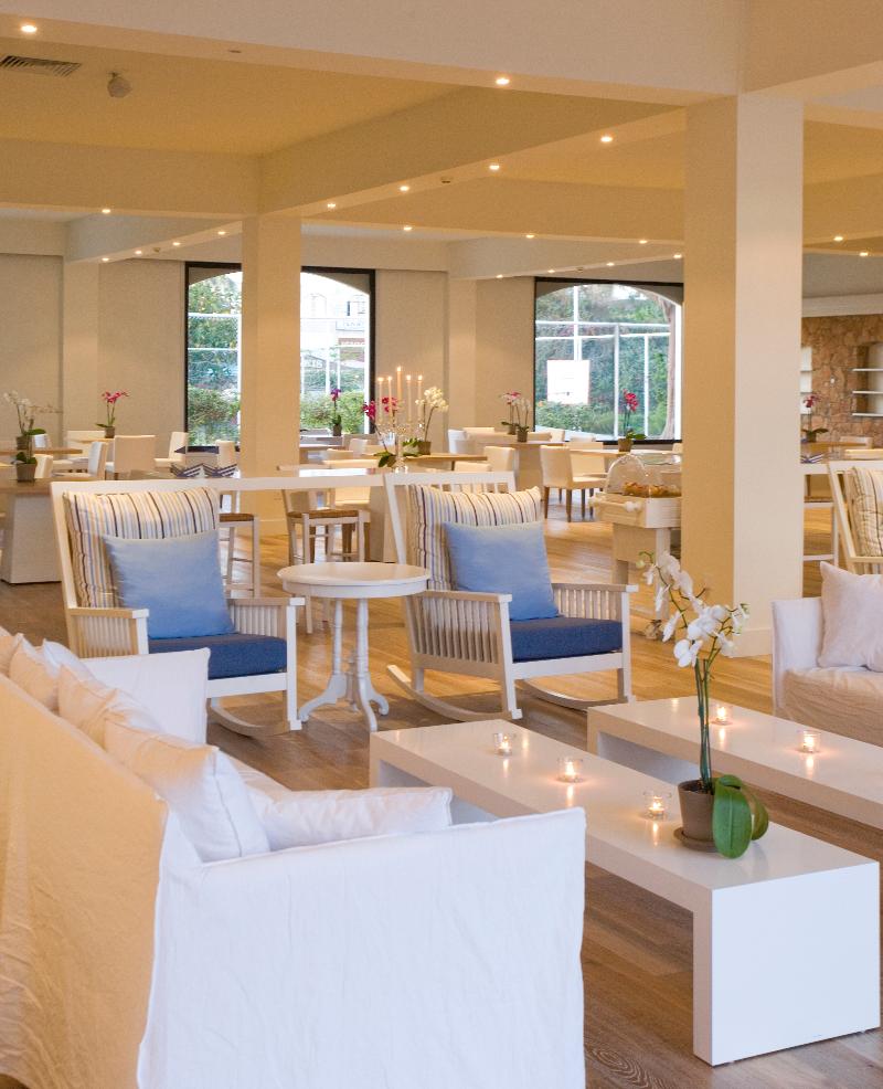 Sandy Beach - Bar
