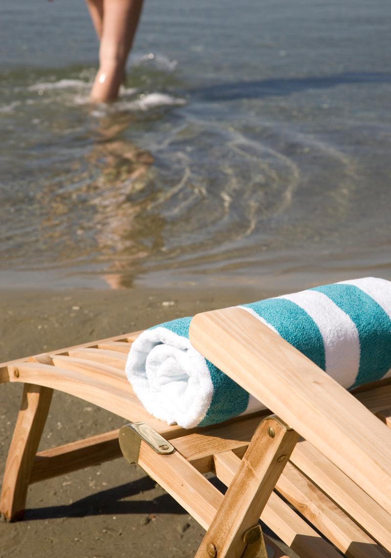 Sandy Beach - Plaj