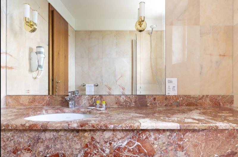 B&B Hotel Affi Lago Di Garda - Oda