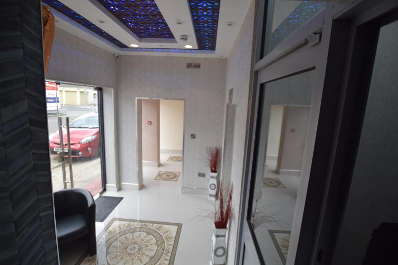 Premierlux Serviced Apartments - Restoran