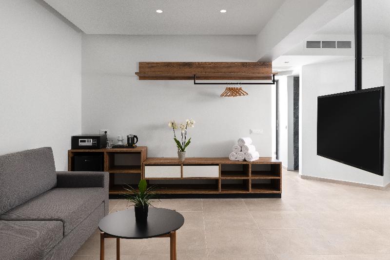 Atalanti Boutique Hotel - Oda