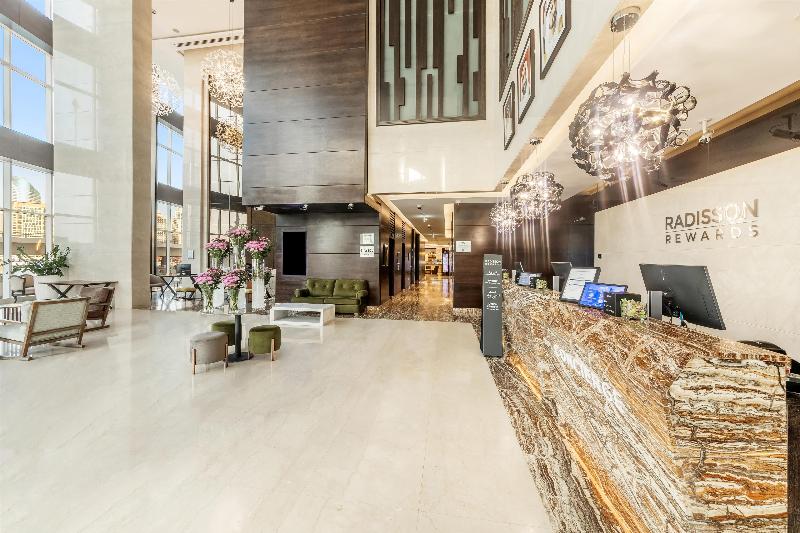 Radisson Blu Hotel, Dubai Canal View - Lobi