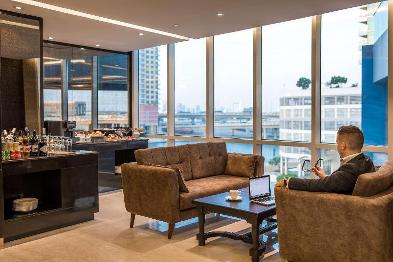 Radisson Blu Hotel, Dubai Canal View - Toplantı