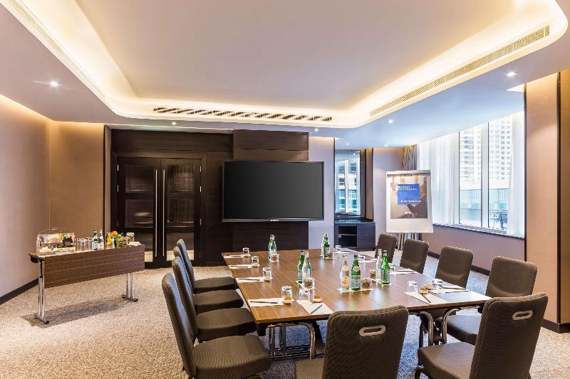 Radisson Blu Hotel, Dubai Canal View - Toplantı