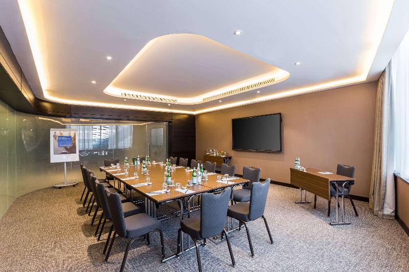 Radisson Blu Hotel, Dubai Canal View - Toplantı