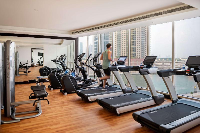 Radisson Blu Hotel, Dubai Canal View - Aktivite
