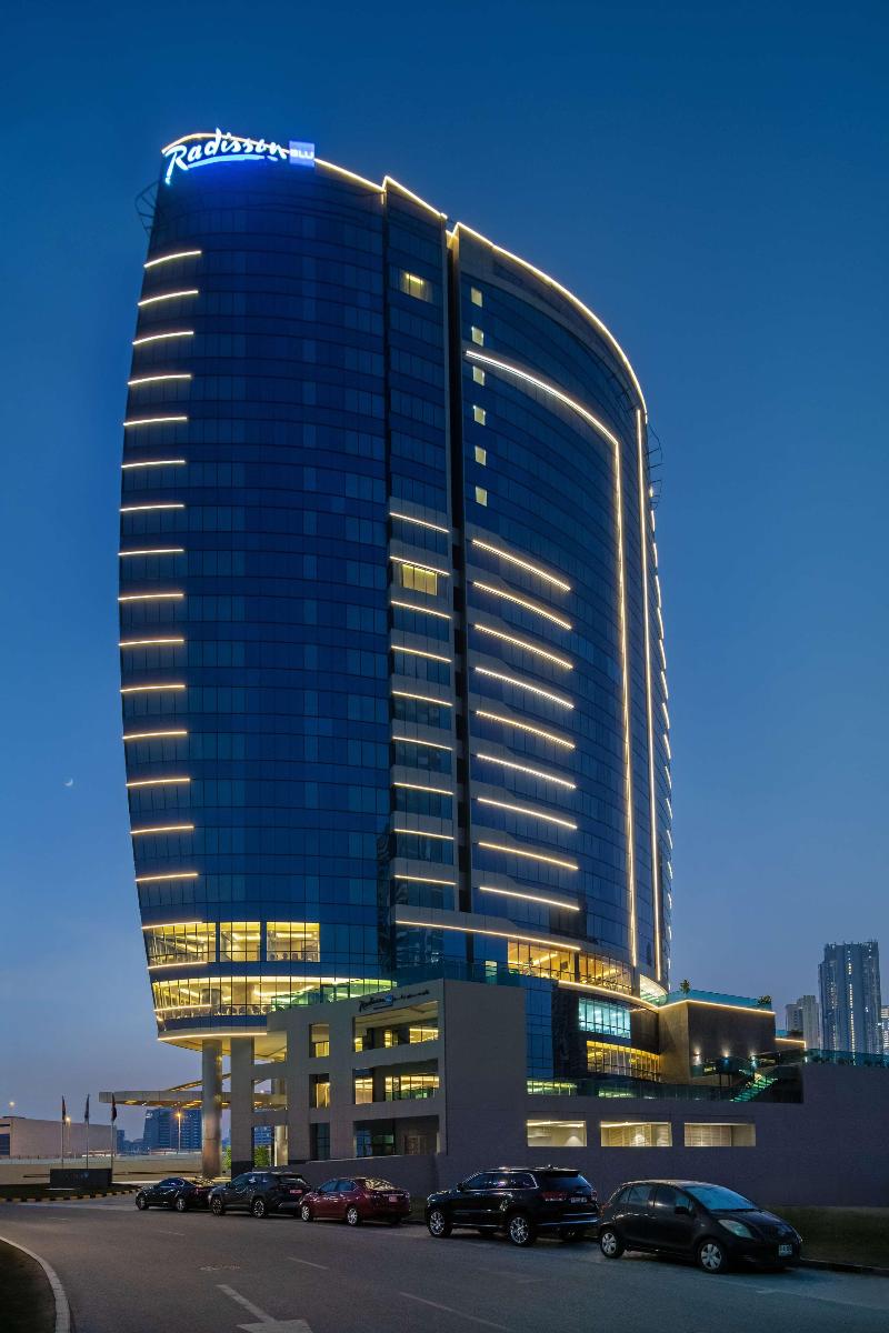 Radisson Blu Hotel, Dubai Canal View - Genel