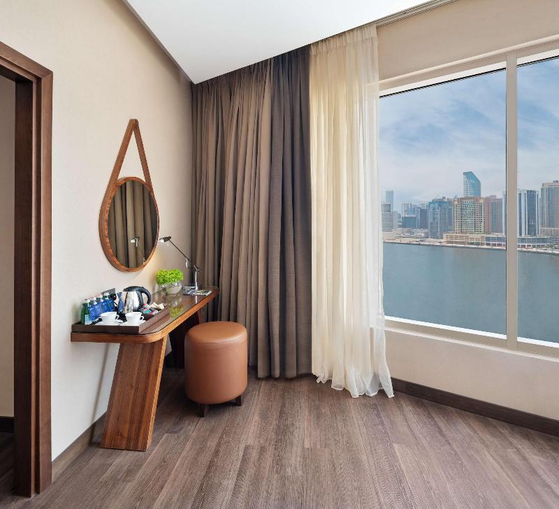 Radisson Blu Hotel, Dubai Canal View - Oda