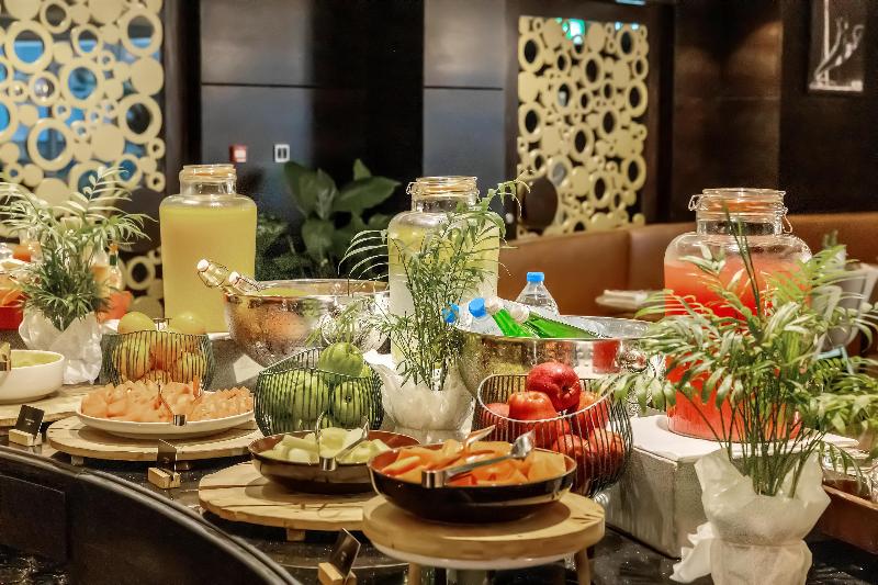 Radisson Blu Hotel, Dubai Canal View - Restoran