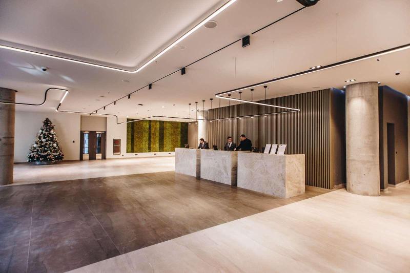Mona Plaza Hotel - Lobi