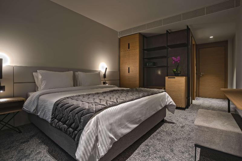 Mona Plaza Hotel - Oda