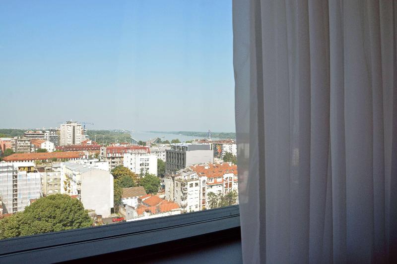 Mona Plaza Hotel - Oda
