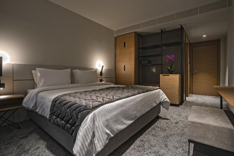 Mona Plaza Hotel - Oda