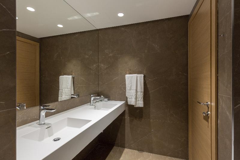 Mona Plaza Hotel - Oda